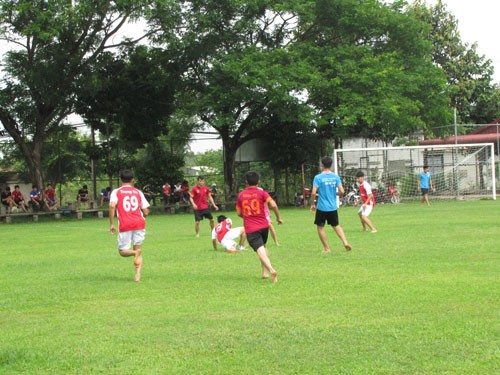 Giao lưu bóng đá tại sân vận động Lainco, Khu đô thị Lợi Bình Nhơn, TP.Tân An