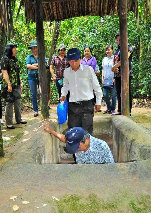 Trải nghiệm lý thú khi đến tham quan khu địa đạo với hệ thống… xuống và lên đường hầm