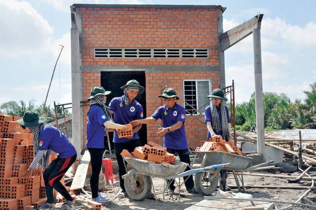 Đâu khó có thanh niên