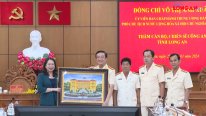 Phó Chủ tịch nước - Võ Thị Ánh Xuân thăm, chúc tết Mẹ Việt Nam Anh hùng và Công an tỉnh Long An