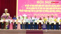 Long An: Khen thưởng 25 tập thể, 61 cá nhân trong thực hiện Kết luận số 01 của Bộ Chính trị