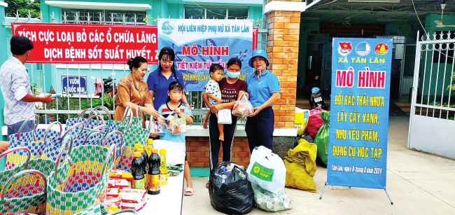 Đổi rác lấy quà, góp phần bảo vệ môi trường