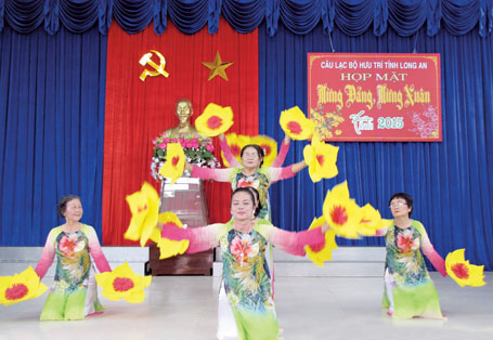 Họp mặt mừng Đảng, mừng xuân