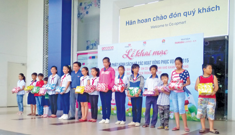Tổ chức chương trình hè 2015