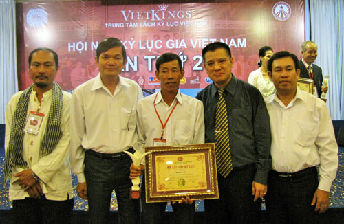 Kỷ niệm 4 năm ngày mất của Mẹ Việt Nam Anh hùng Trần Thị Viết - người sống qua 3 thế kỷ