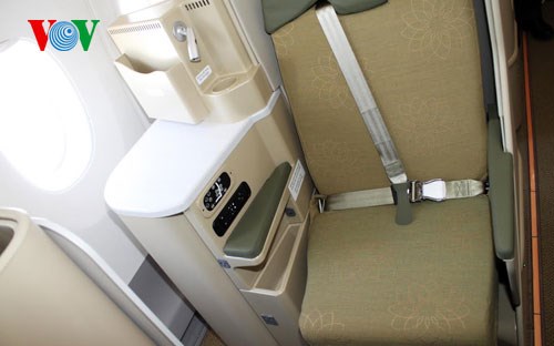 Vietnam Airlines nhận máy bay Airbus A350