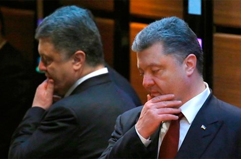 Sai 1 li, Tổng thống Ukraine “đi” ngay vào giữa 2 làn đạn?