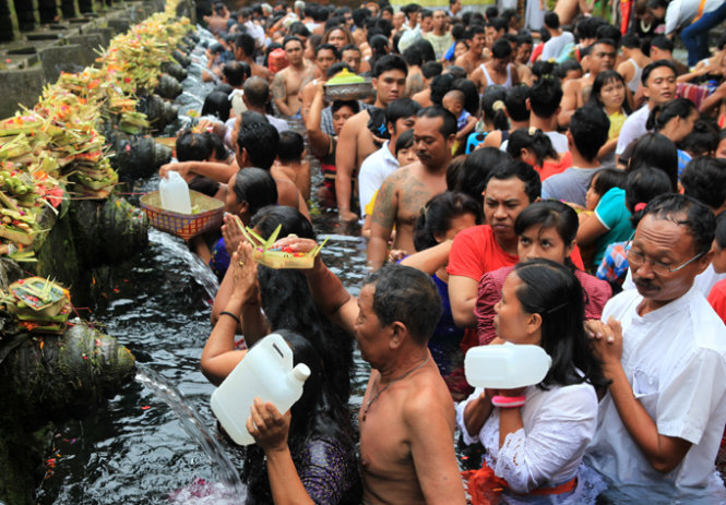Ấn tượng đền suối thiêng Tampak Siring