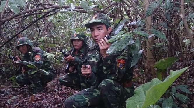 Đột kích kho ma túy 5,5 tấn trong rừng Lào