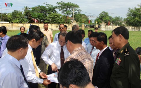 Khảo sát, trùng tu các tượng đài hữu nghị Việt Nam - Campuchia