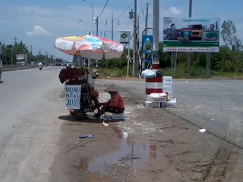 “Nho Mỹ” tràn lan trên vỉa hè