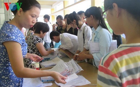 Xét tuyển đại học năm 2015: Chưa thể chấm dứt chuỗi ngày lo âu