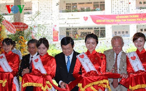 Chủ tịch nước dự Lễ khánh thành Khu kỹ thuật Viện Tim TP.HCM