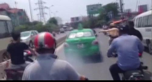 Cảnh sát giao thông có nên truy bắt người vi phạm?