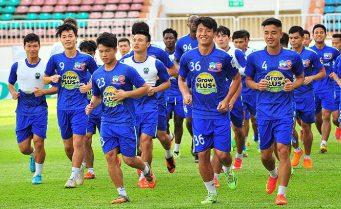 Sân Pleiku: hưng phấn “chọi” bản lĩnh