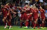 Đòi nợ Slovakia, Tây Ban Nha chiếm ngôi đầu bảng và Anh giành vé đến EURO 2016