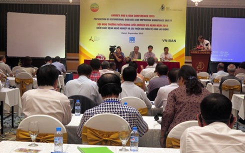 Hơn 100 nghìn người chết mỗi năm vì bệnh liên quan đến amiăng