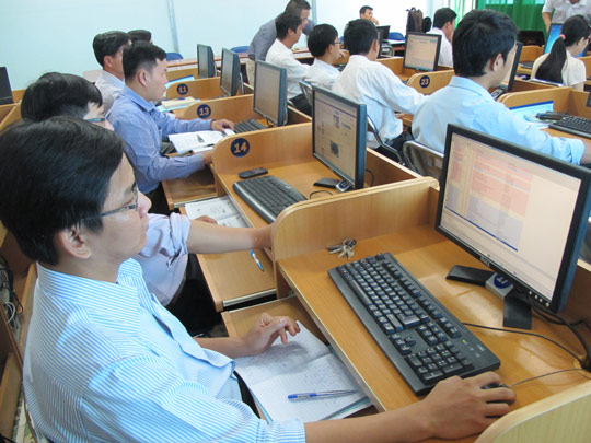 Ứng dụng, phát triển công nghệ thông tin đáp ứng yêu cầu phát triển bền vững và hội nhập quốc tế