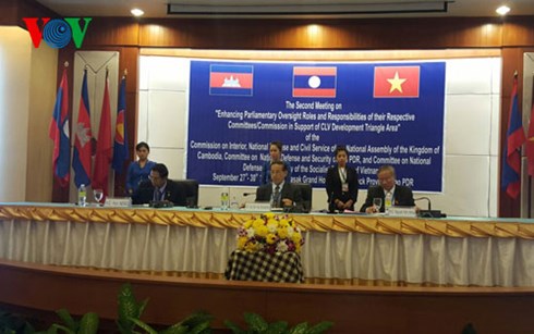 Hội nghị Ủy ban Quốc phòng-An ninh Quốc hội Việt-Lào-Campuchia
