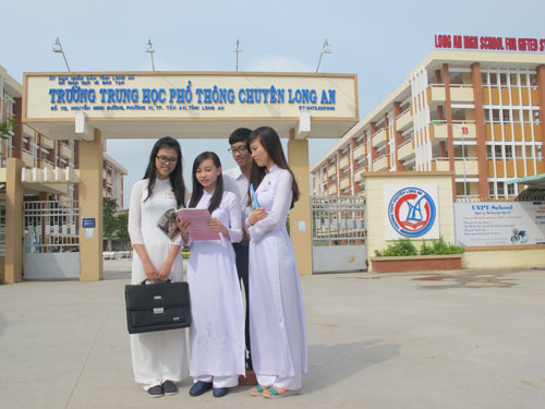 Những công trình của ý Đảng, lòng Dân