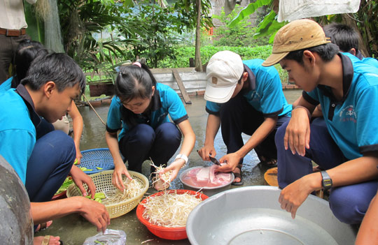 Bài 3: Để con người thật sự là con người văn hóa