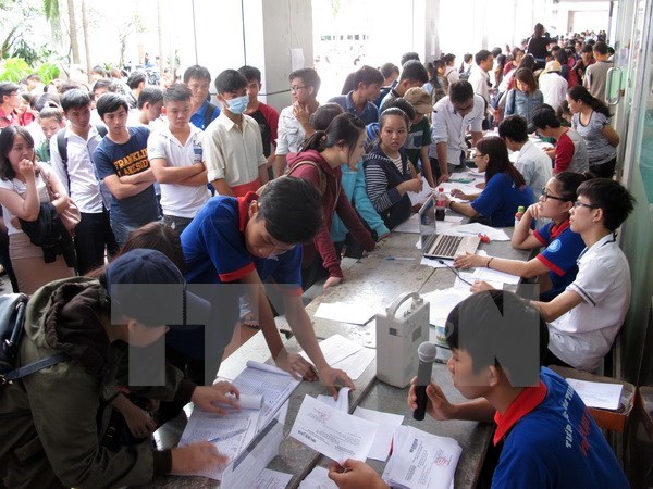 Gần 555.000 thí sinh đã trúng tuyển đại học, cao đẳng năm 2015