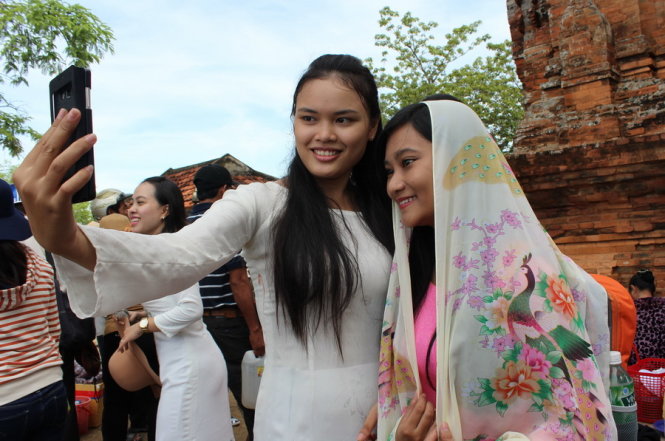 Tưng bừng lễ hội Katê Chăm Ninh Thuận