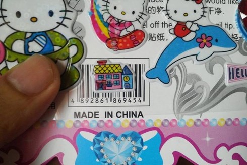 Miếng dán hoạt hình từ Trung Quốc gây ung thư và vô sinh