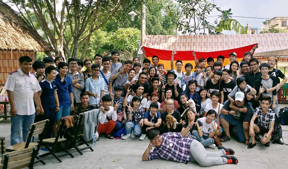 Niềm vui của cộng đồng người đồng tính, song tính và chuyển giới