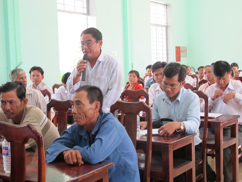 Cử tri xã Thạnh An quan tâm vấn đề bảo hiểm y tế, giáo dục