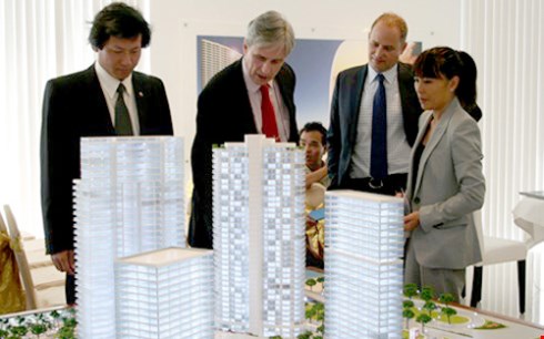 Chuyên gia nước ngoài tăng thu nhập và tích lũy khi làm ở Việt Nam