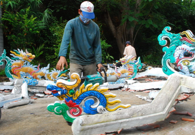 Đại gia Đà Nẵng bắt đầu tháo dỡ biệt phủ
