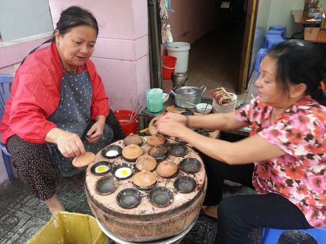 Đầu đông lên Đà Lạt thưởng thức bánh căn nóng hổi