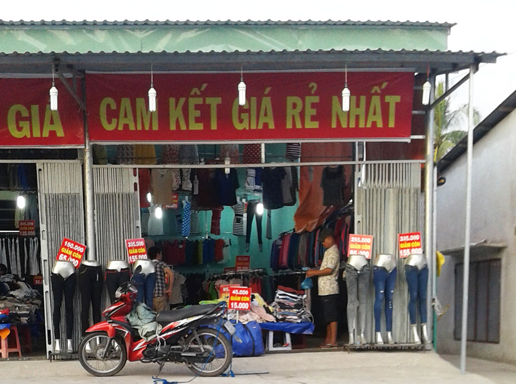 Cẩn thận với hàng khuyến mãi cuối năm