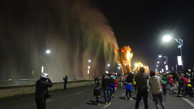 Chào Bính Thân 2016, dân Việt ngập tràn yêu thương và hy vọng