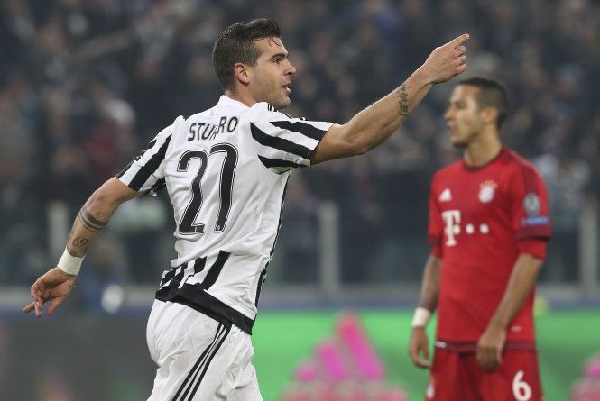 Juventus hòa kịch tính B.M sau khi bị dẫn 2-0