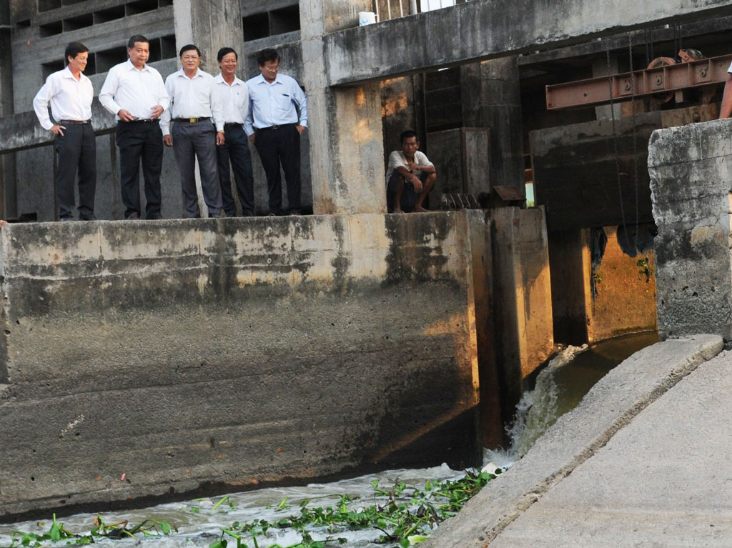 Lúa Đông Xuân được tiếp nước