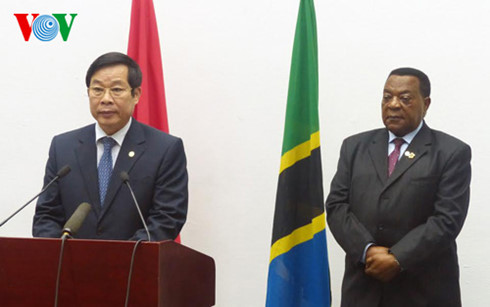 Chủ tịch nước kết thúc chuyến thăm cấp Nhà nước Tanzania