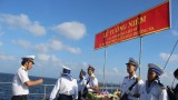 64 ngọn nến ở đảo Sinh Tồn tưởng nhớ liệt sĩ Gạc Ma
