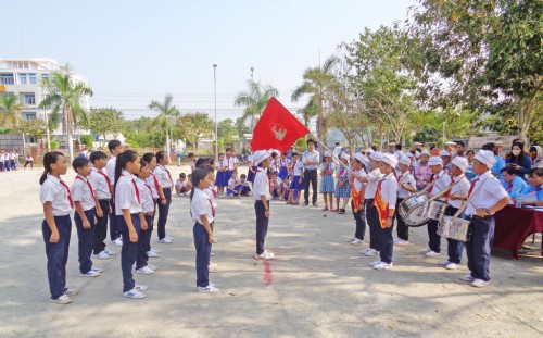 Hội thi “nghi thức Đội và chỉ huy Đội giỏi” năm học 2015-2016