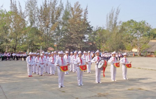 Hội thi “nghi thức Đội và chỉ huy Đội giỏi” năm học 2015-2016