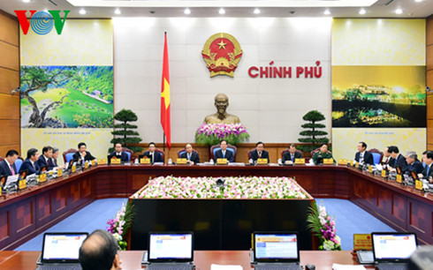 Phiên họp “đặc biệt” của Chính phủ: Vẫn nóng các vấn đề dân sinh