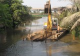 Long An: 5 ngày phải thi công hoàn thành 6 đập ngăn mặn