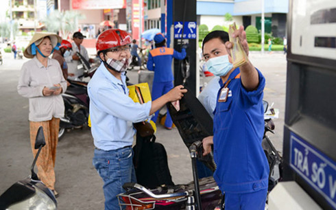 Sắp có bước ngoặt cho thị trường xăng dầu Việt Nam?