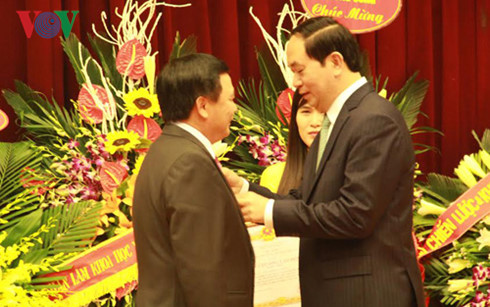 Chủ tịch nước: Phát triển và ứng dụng khoa học là quốc sách hàng đầu