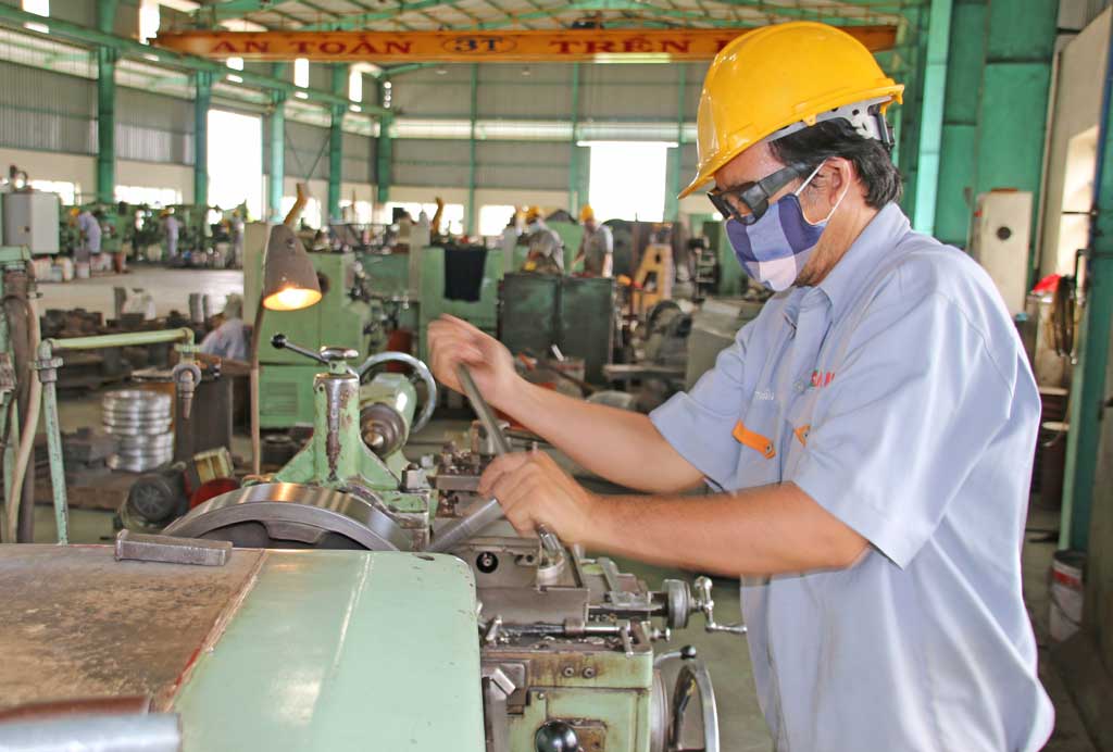 Sôi nổi thi đua “Lao động giỏi, lao động sáng tạo”