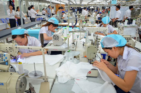 Mở lại tín dụng ngoại tệ gỡ khó cho doanh nghiệp xuất khẩu