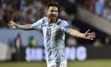Lionel Messi lập hat-trick đưa Agentina vào tứ kết Copa America