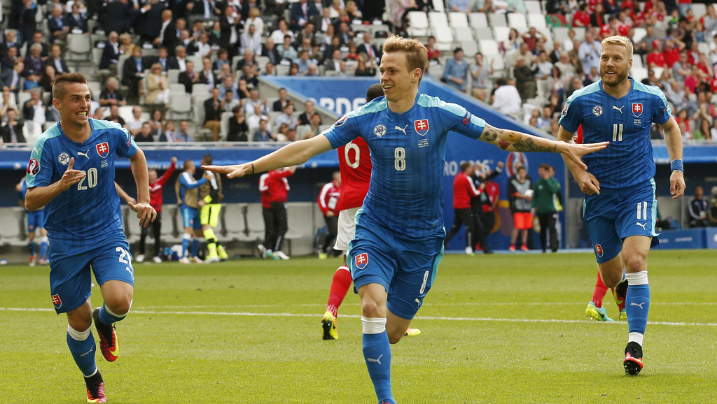 Diễn biến các trận VCK Euro 2016 đên 11-6: Nga hòa Anh phút cuối, Gareth Bale lập siêu phẩm cho Xứ Wales và Thụy Sỹ hạ Albania