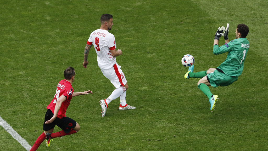 Diễn biến các trận VCK Euro 2016 đên 11-6: Nga hòa Anh phút cuối, Gareth Bale lập siêu phẩm cho Xứ Wales và Thụy Sỹ hạ Albania